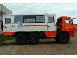 Вахтовый автобус НЕФАЗ-4208-24